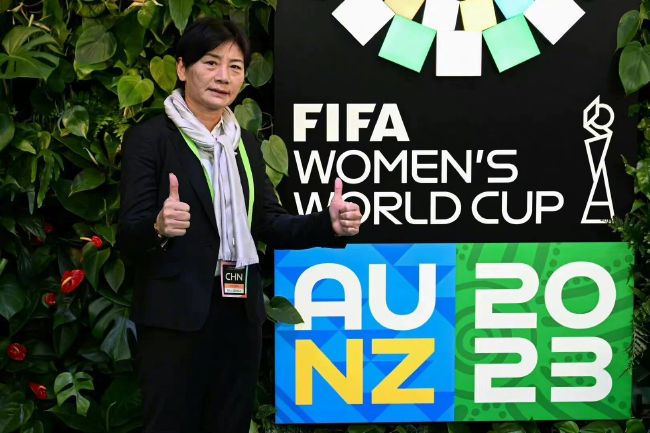 亚洲欧美国产人成在线观看